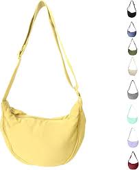 Bolso Media Luna Dumpling Crossbody: Estilo y Funcionalidad