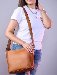 Bolso Cruzado Urban Leather Extragrande - Autenticidad y Estilo