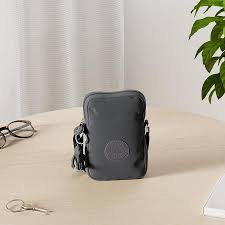 Bolso Kipling Tally para Mujer: Estilo y Funcionalidad