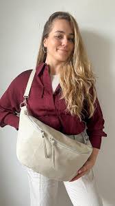 LePelou Riñonera Festival: Estilo y Comodidad para Cada Ocasión