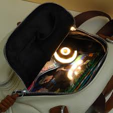 Lámpara Redonda Nocturna Recargable: Ilumina tu Mundo