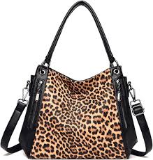 Bolso Leopardo Mujer: Estilo y Versatilidad en Cada Look