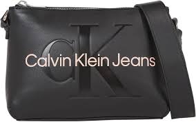 Bolso Calvin Klein Cámara Esculpida Crossovers - Elegancia y Estilo