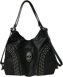 Mochila Chikencall Grande con Tachuelas Calavera: Estilo y Originalidad