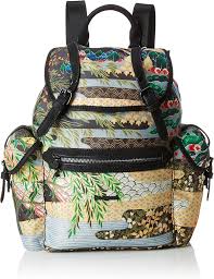 Mochila Desigual Bols_explorer Victoria: Estilo y Funcionalidad para la Mujer Moderna