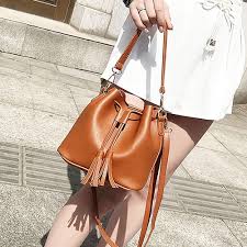 Mochila Mensajera para Mujer - Estilo y Funcionalidad para el Instituto