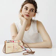 Bolsos Bandolera Pequeño SKPAT: El Must-Have para la Chica Joven